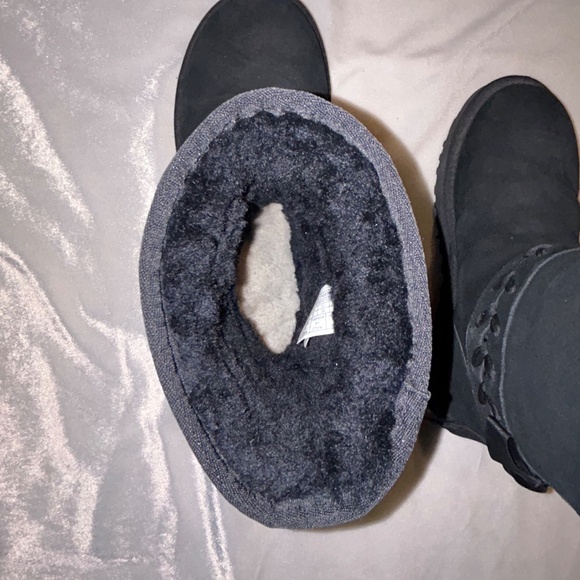 UGG Classic Lace Short boots black 8 - Picture 9 of 14